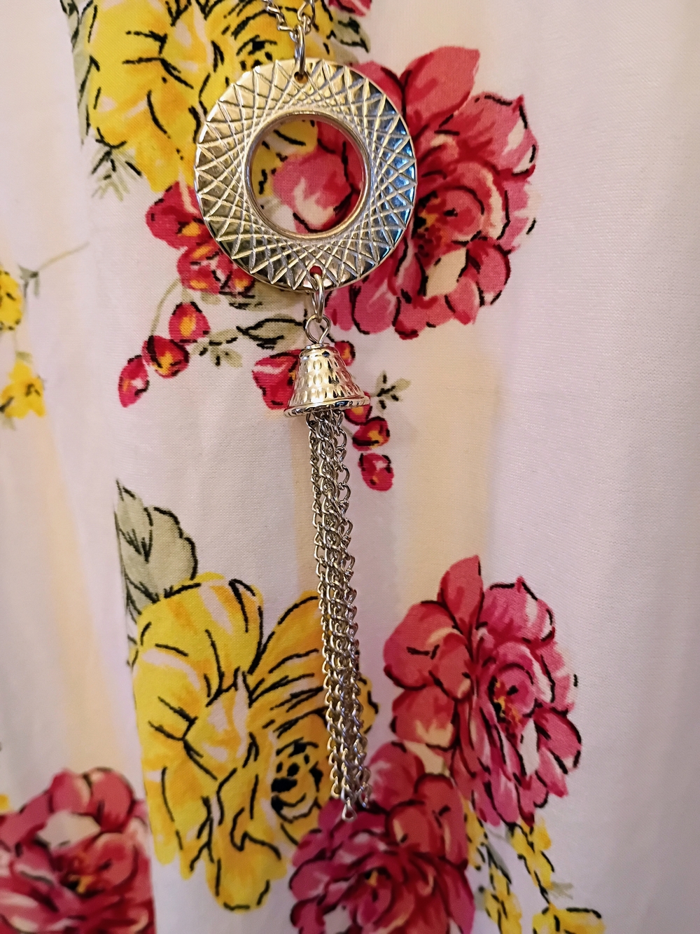 Bobbie Brooks White Short-Sleeve Floral Tie-Front Top with Lace- NWT - Picture 8 of 8